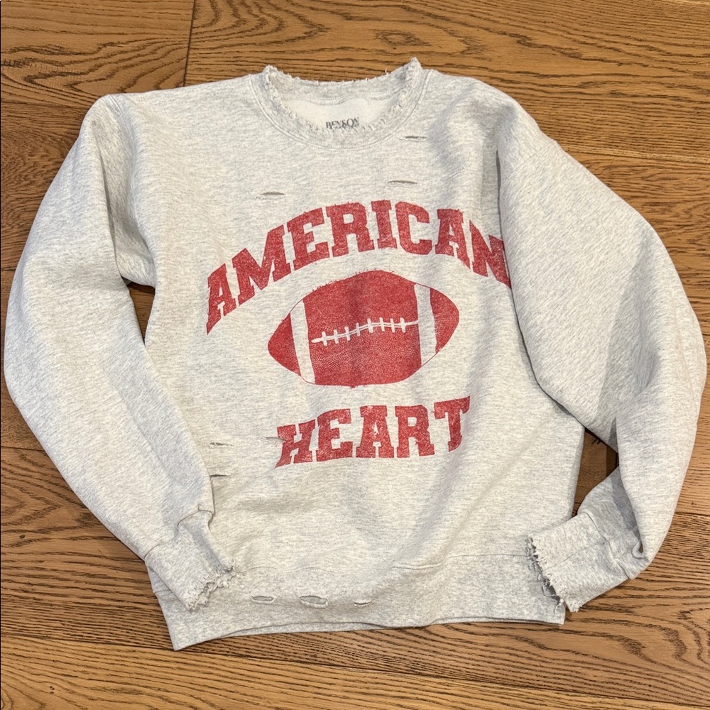 Benson Boone TOUR American Heart Pullover